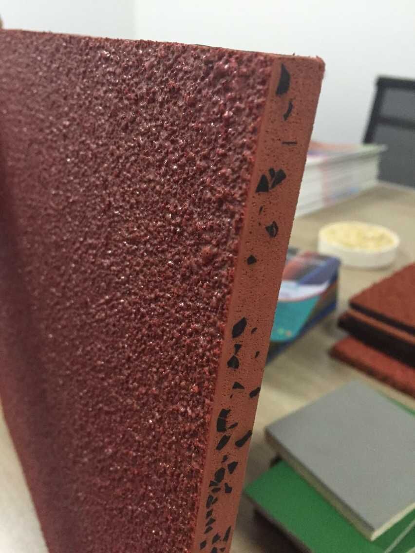 混合型自結紋塑膠跑道工藝